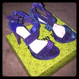 Women's shoes (open toed heels)