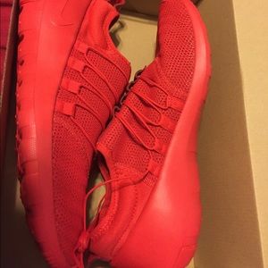 Nike Payaa Prem Qs size 12