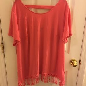 Size 1X pink shirt with open back and cute trim