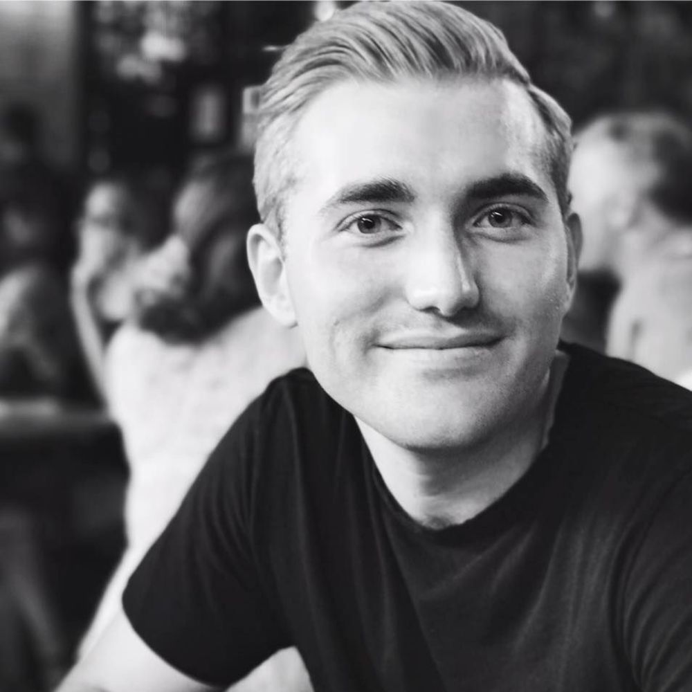 Meet your Posher, Buckley