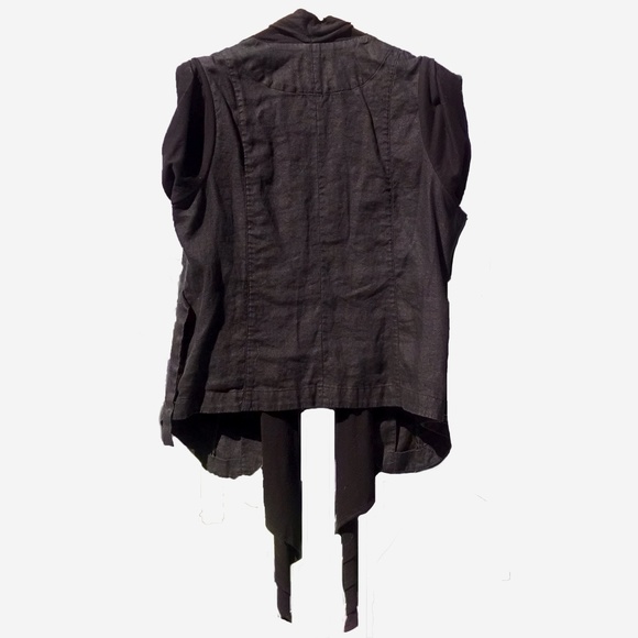 Rock & Republic Vest With Attached Scarf - Picture 2 of 8