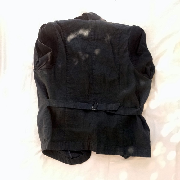 Rock & Republic Vest With Attached Scarf - Picture 4 of 8