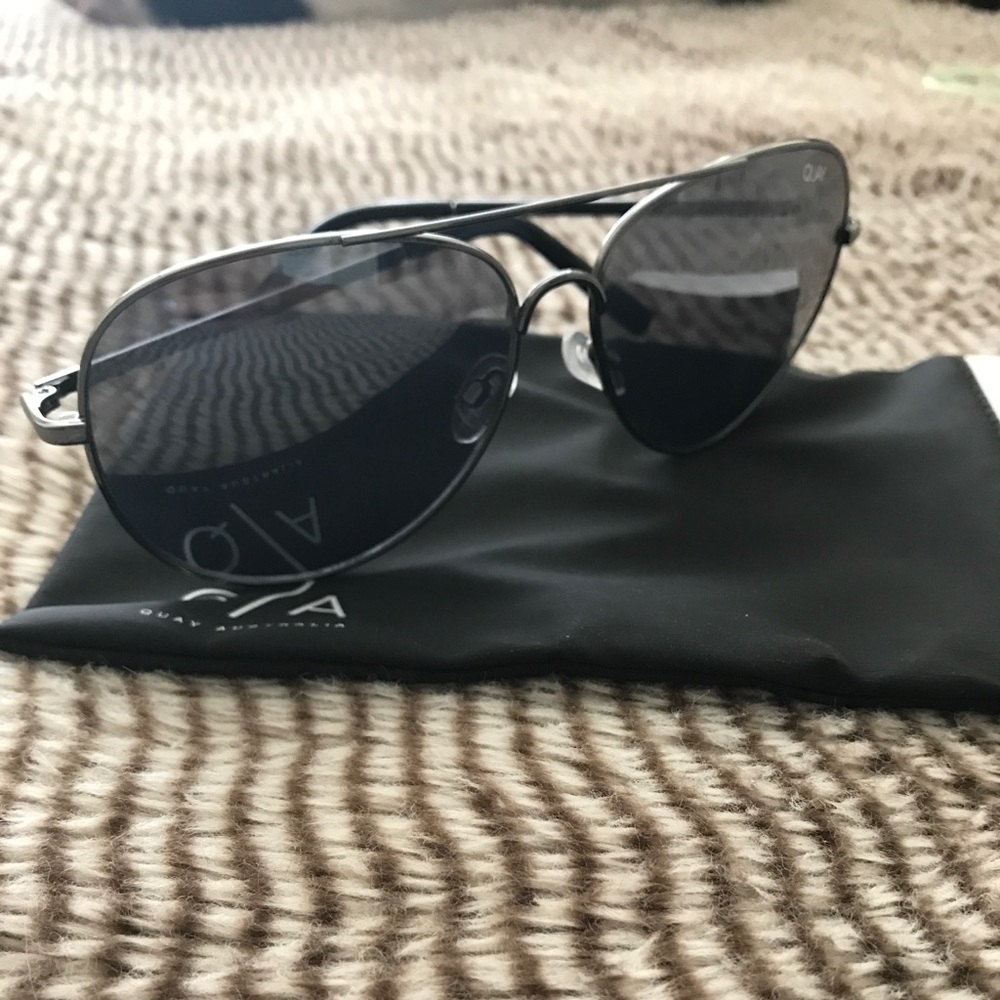 Quay Australia Flagship aviator sunglasses