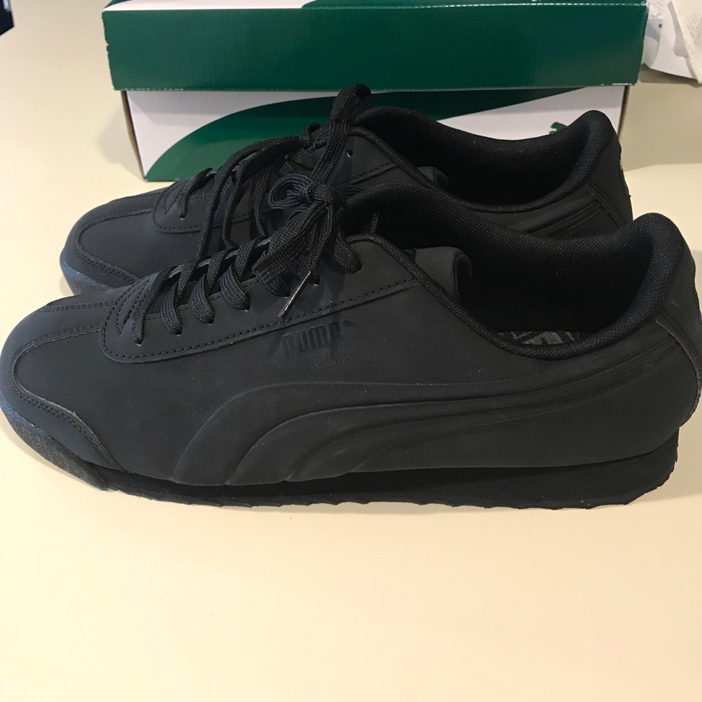 Puma matte Black Roma emboss sneaker