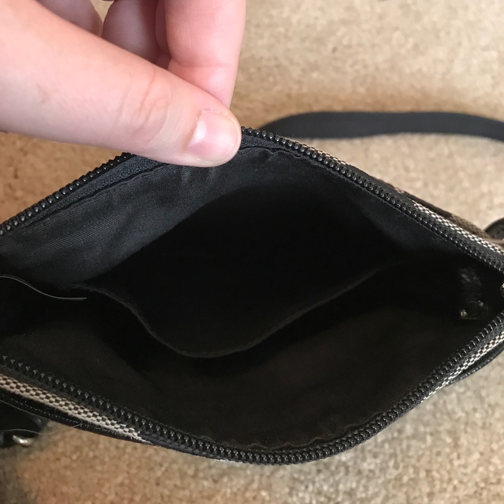 Coach Crossbody bag! - Picture 4 of 7