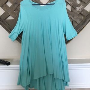 Teal high low shirt