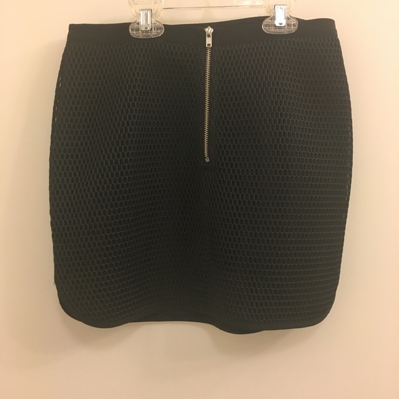 Black, mesh mini skirt - Picture 2 of 3