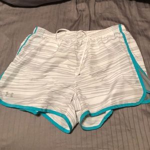 Underarmour shorts