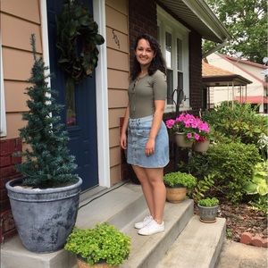 Meet your Posher, Gabriella