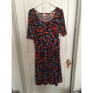 LuLa Roe Nicole - Large NWT