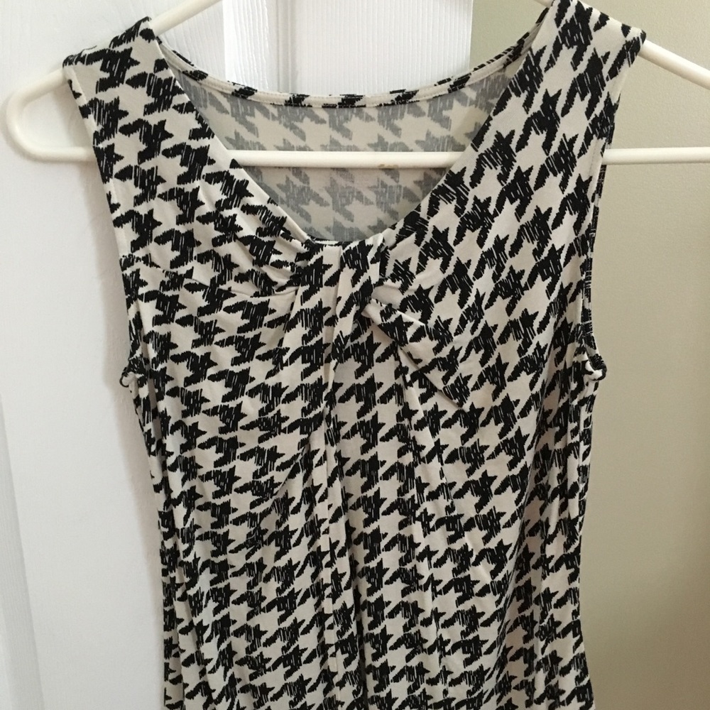 Sleeveless top