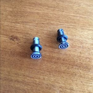 Size 6 Gauge set.  Cleaned and sanitized!