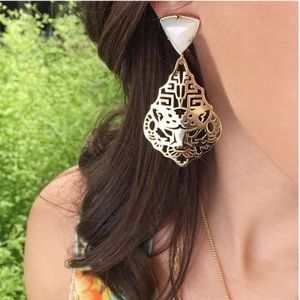 Beautiful Kendra Scott Statement Earrings