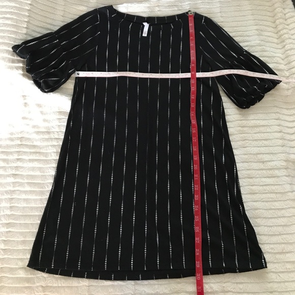 Dress - Picture 5 of 6