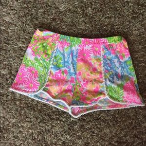 Lilly Pulitzer pom Pom shorts
