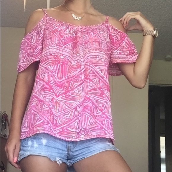 Off the shoulder flowy top - Picture 2 of 4