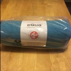 🌟MAKE OFFER 🌟 Manduka Yoga Mat Towel