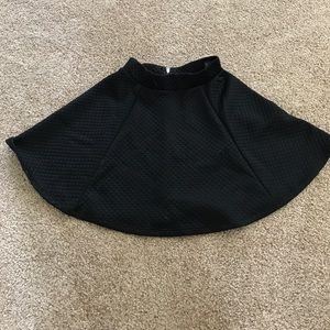 Black patterned skirt👗