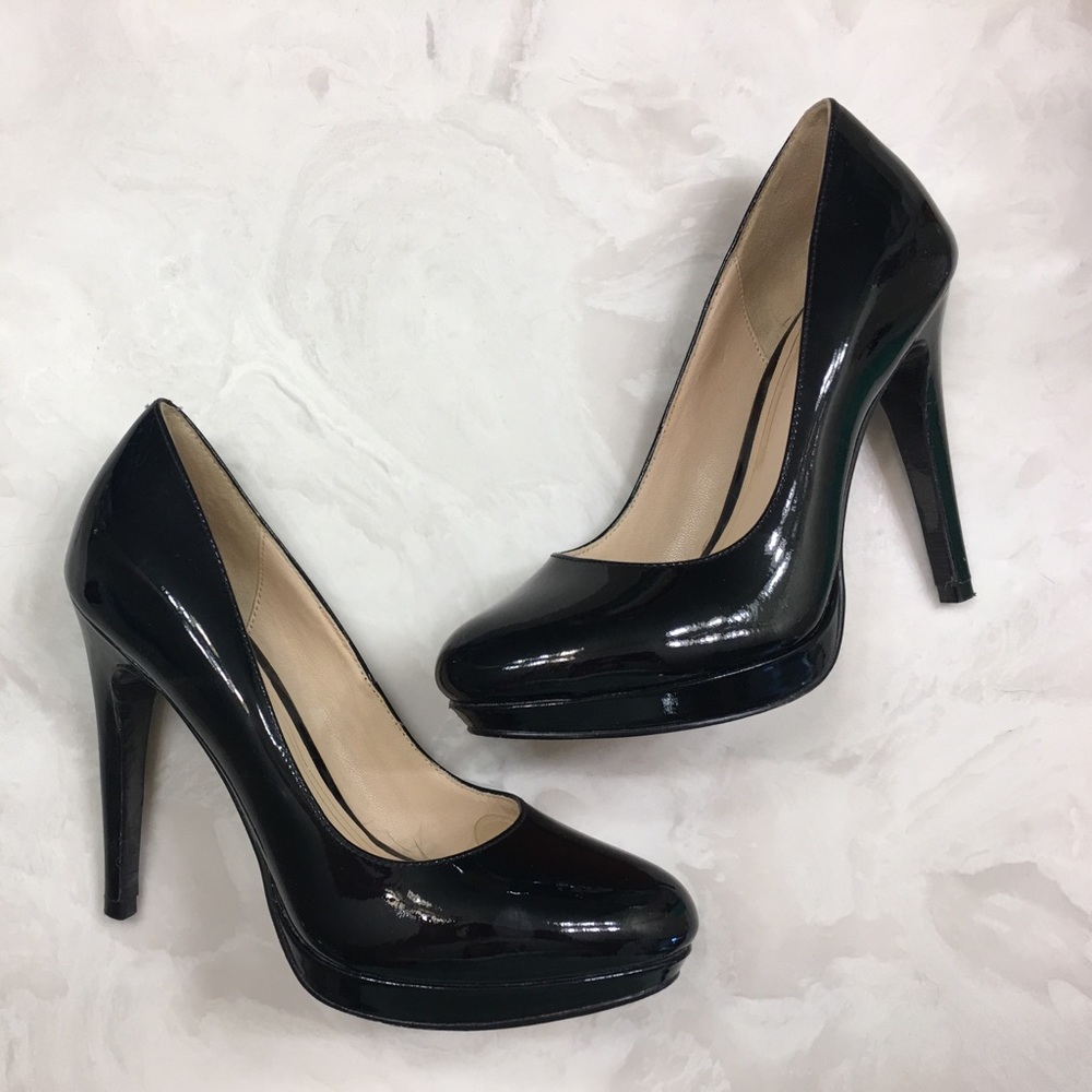 LIKE NEW! Cole Haan Nike Air Pumps, size 6