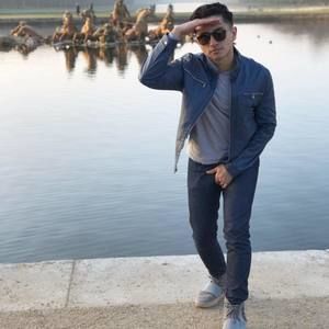 Meet your Posher, Javier