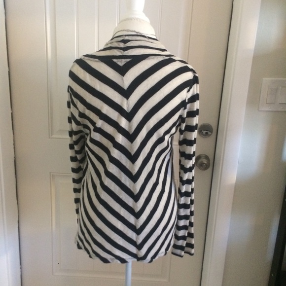 Banana Republic Black & Gray Striped Cardigan - Picture 3 of 4