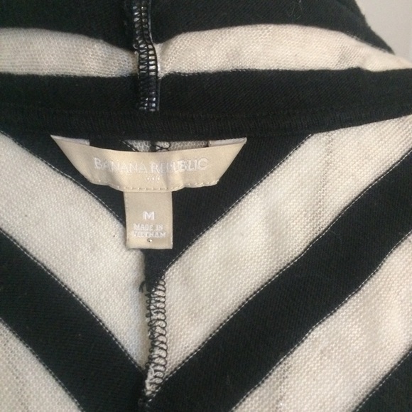 Banana Republic Black & Gray Striped Cardigan - Picture 4 of 4