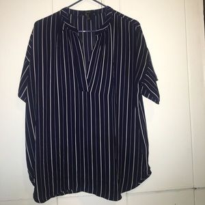 Navy and white stripped long short sleeve tee