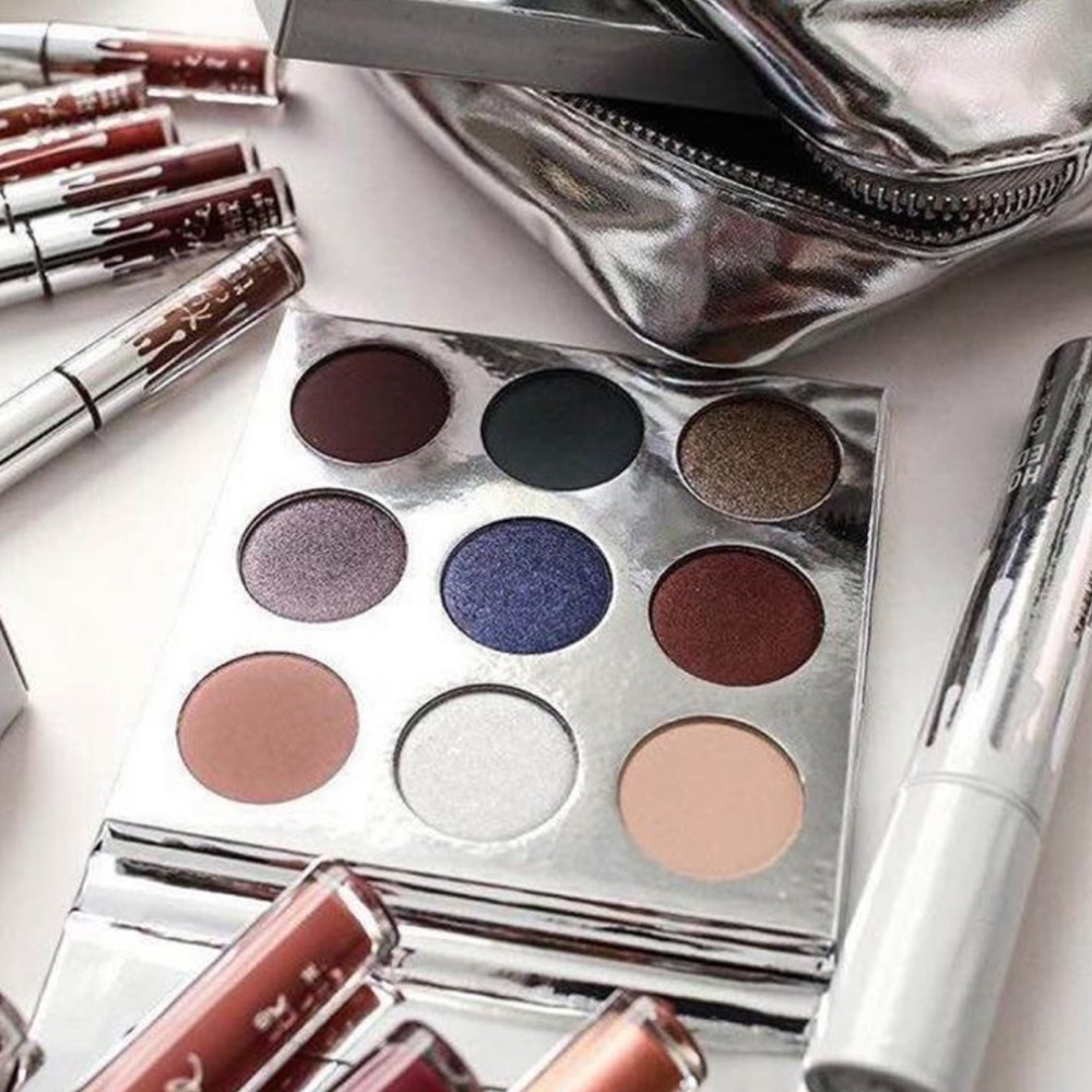 Kylie Holiday Palette, stunning shades!