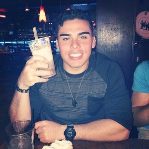 Meet your Posher, Eduardo