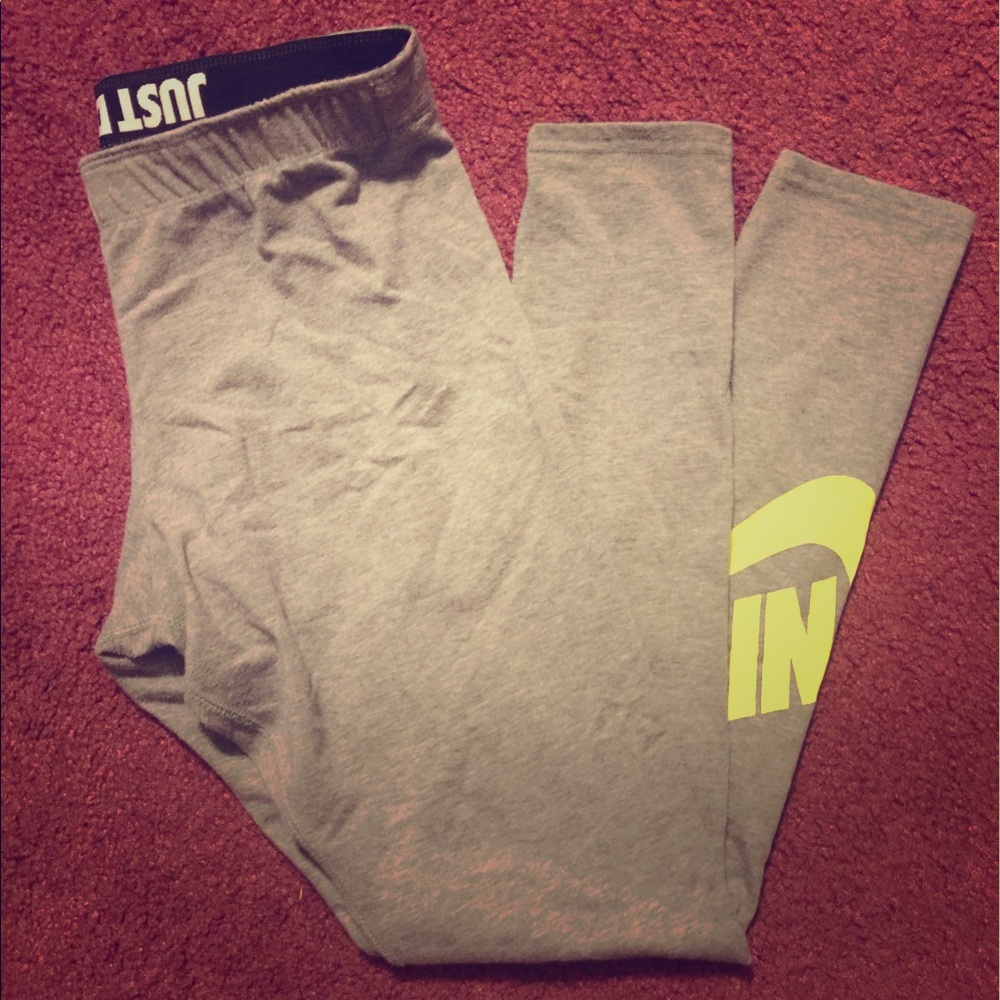 Nike workout leggings