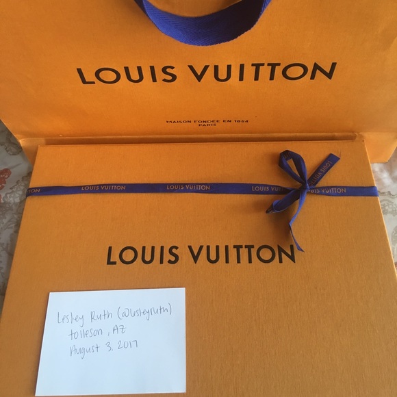 S O L D thru 🅿️🅿️ Louis Vuitton Favorite PM - Picture 8 of 8