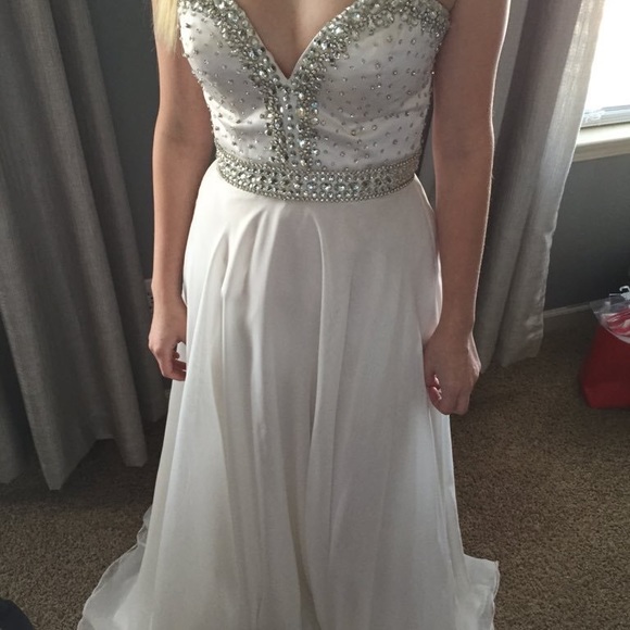 Sherry Hill strapless prom dress - Picture 4 of 4