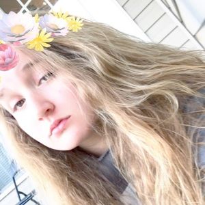 Meet your Posher, Tabitha