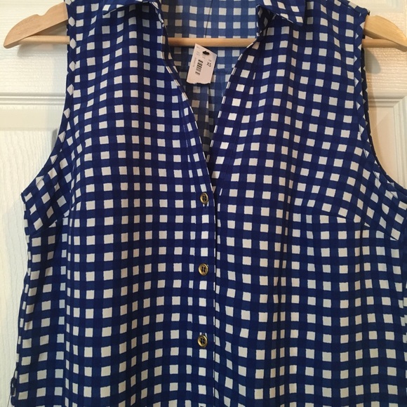 The Limited Dress - Picture 2 of 3