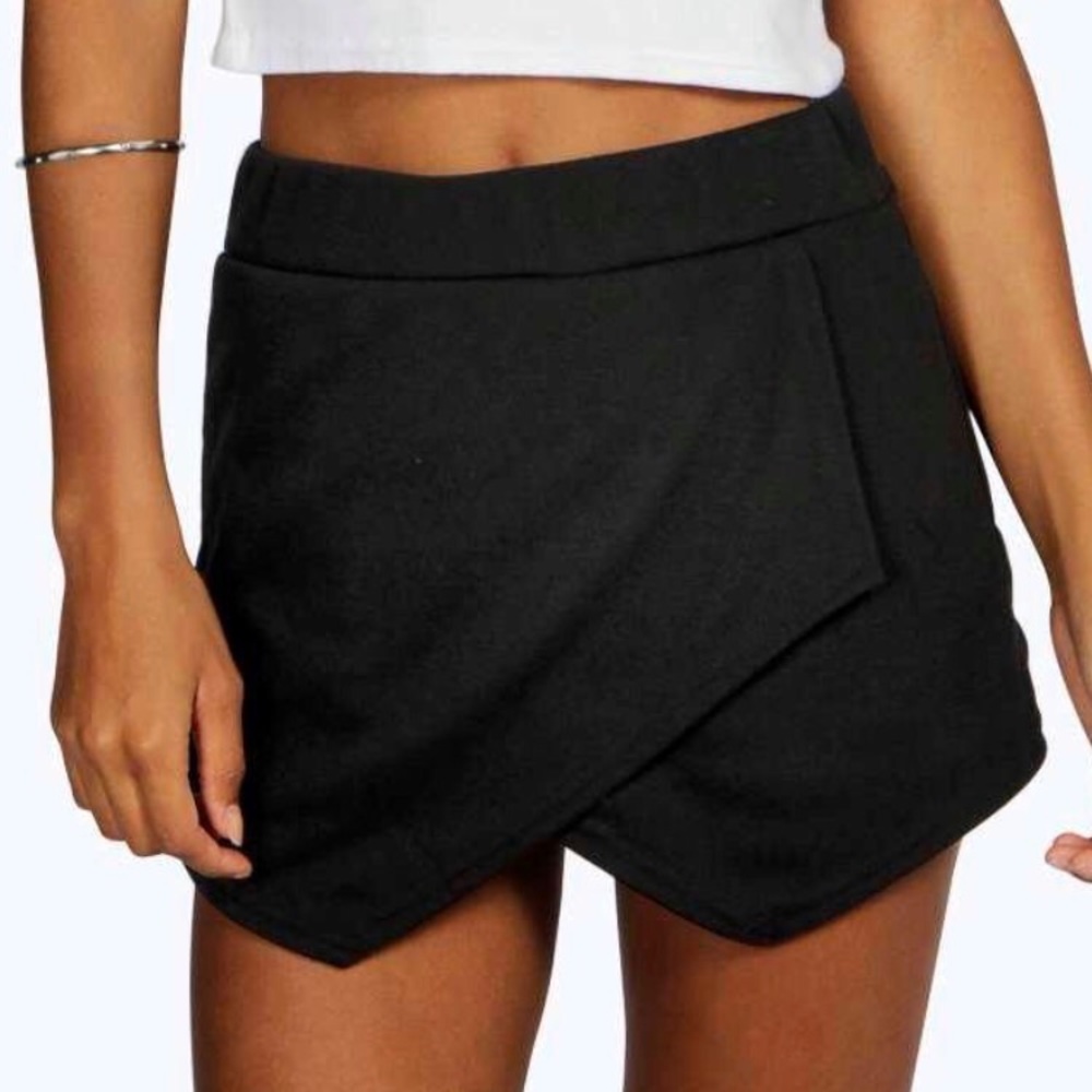 Black skort - envelope skirt