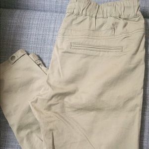 Bullhead Women's Khaki Pants