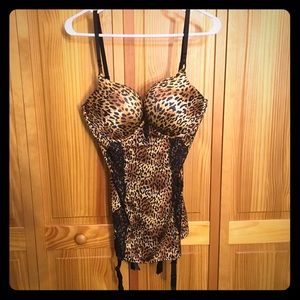 Victoria's Secret bustier 36D NWT