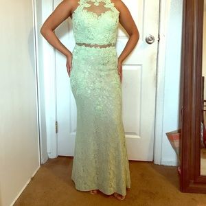 Elegant mint colored prom dress
