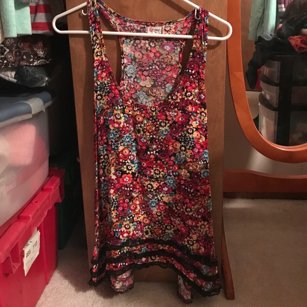 ❌❌ not for sale Floral tank🌸🌸🌸
