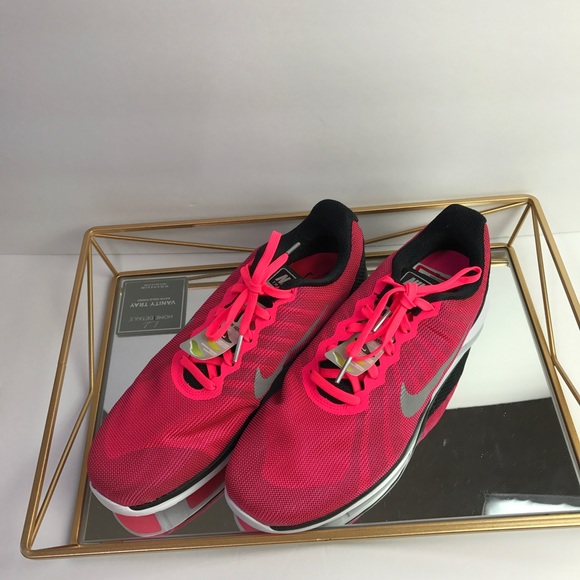 nike in season tr 7 mtlc