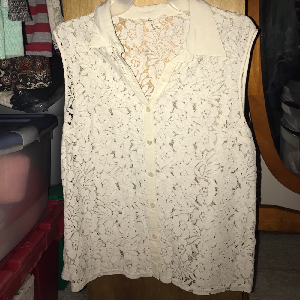 ❌❌ not for sale Lace tank!!