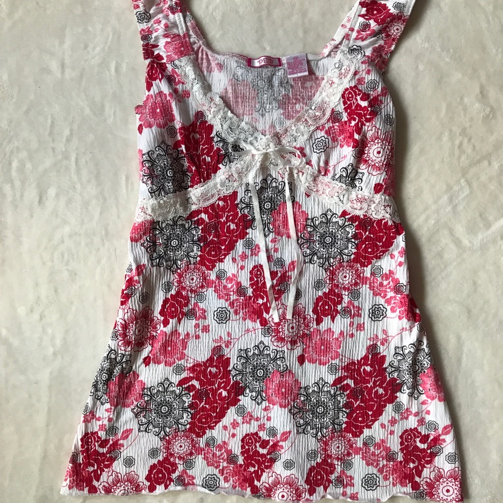 Flowered Sleeveless Top
