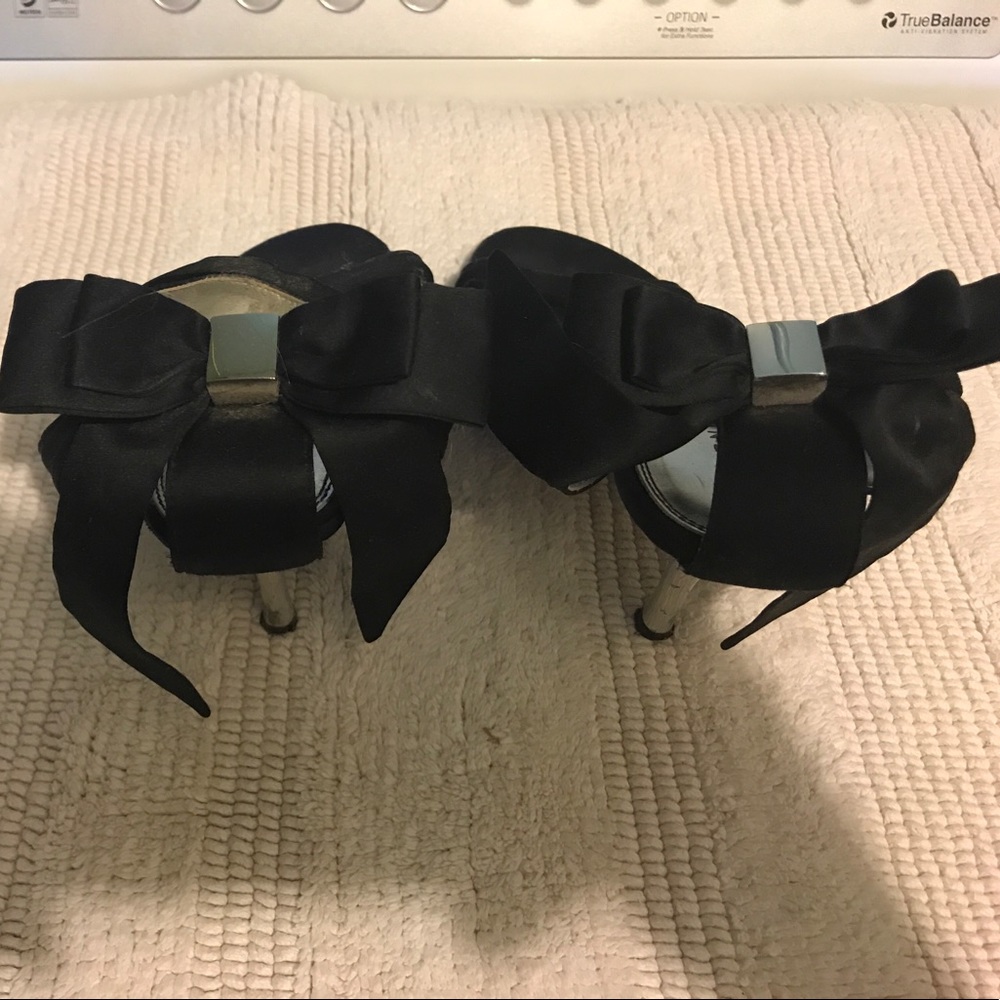 Bow Back Stilletos