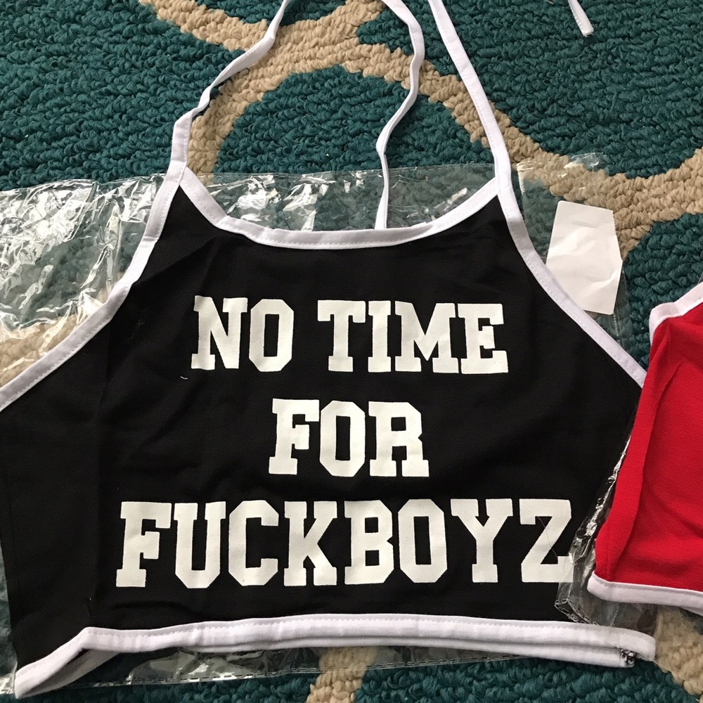 Crop top halter