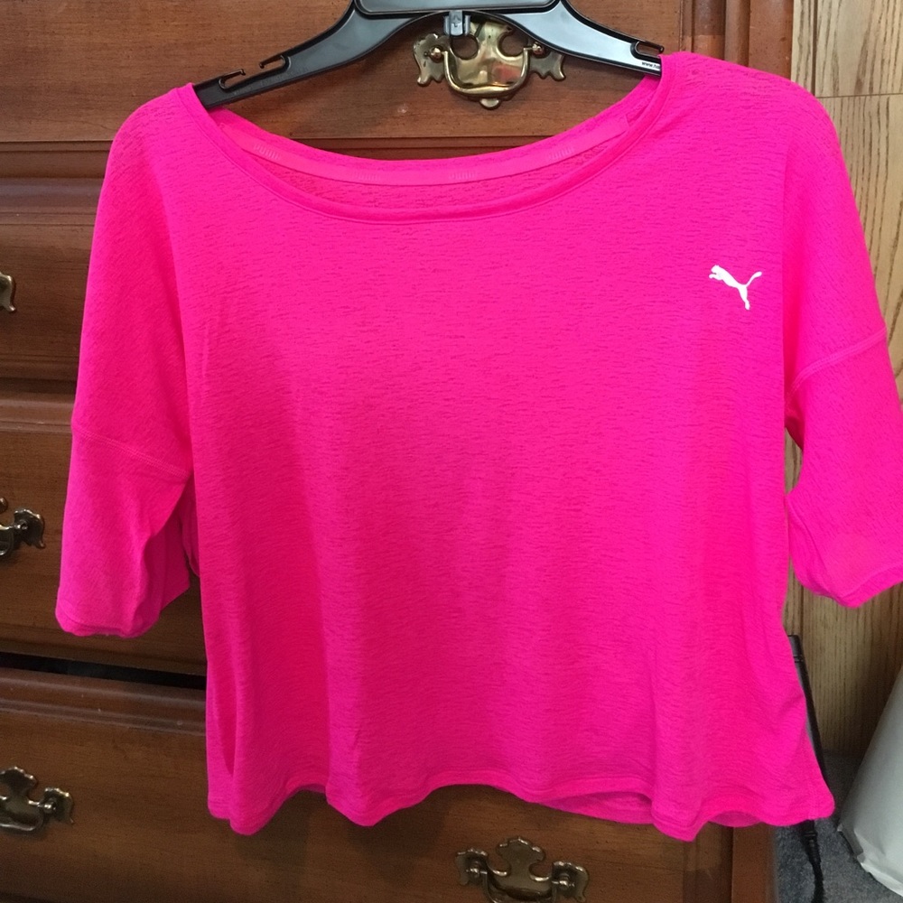 🚫sold on mercari🚫Brand new puma top