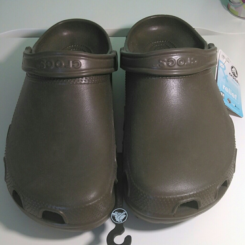 NEW WITH TAGS // MENS RX RELIEF CROCS