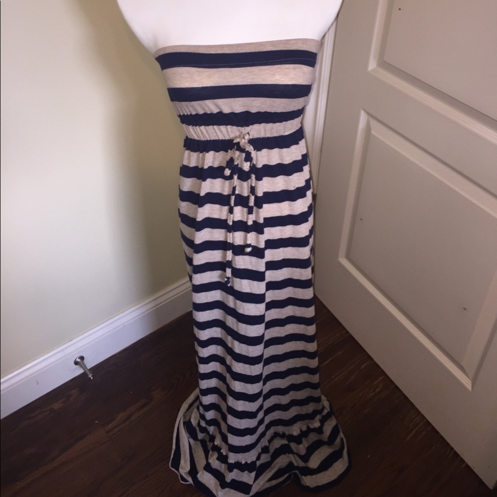 3 Maxi dresses