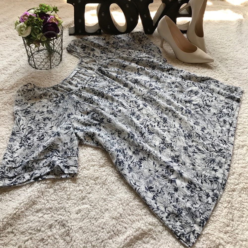 Halogen 100% silk floral blouse