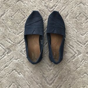 Toms shoes
