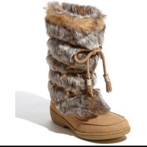 ❄️•Sam Edelman• fur boots